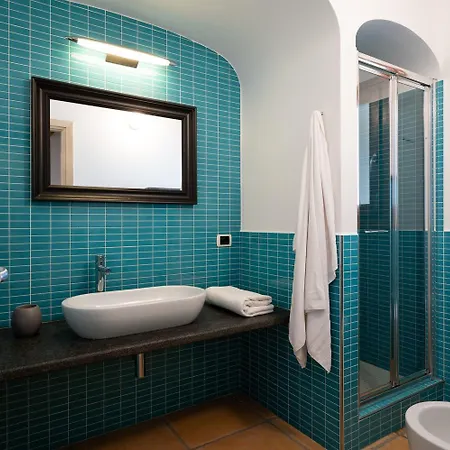 Noah Elysia - Klodge Budoni